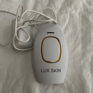LUX SKIN IPL - Permanent hair removal